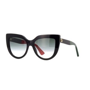 Black oversized Gucci sunglasses